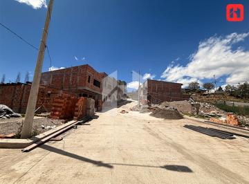 Casa de 3 habitaciones, Cuenca · Vendo Casas en Cuenca – Sector El Valle. Aplican Al Crédito Miti Miti (Cv4126)