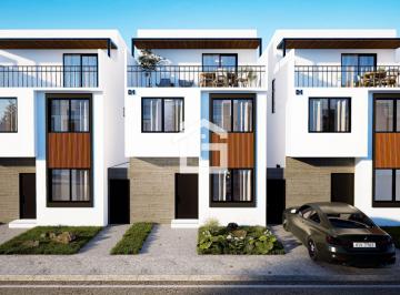 Casa de 3 habitaciones, Machala · Casa en Venta en Urbanización Miracielo, Machala – Modelo Adriana