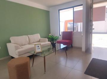 Casa · 73m² · 3 Habitaciones · 1 Estacionamiento · Casa en Venta en La Mitad del Mundo