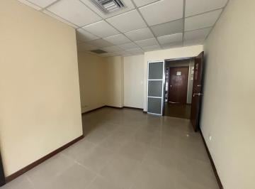 Oficina comercial , Guayaquil · Alquilo Oficina 40 m² con Parqueo Edificio Trade Building (Mall del Sol)
