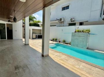 Casa de 4 habitaciones, Guayaquil · ️️ Casa en Venta – Alquiler Samborondón ️️ Remodelada con Sala de Cine Equipada