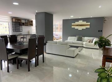 Departamento · 188m² · 1 Estacionamiento · Departamento en Venta, con Suite. Ordoñez Lasso
