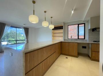 Departamento de 3 habitaciones, Quito · Departamento de 105 m² con 2 Dorm. en Venta con Vista Al Parque de La Carolina