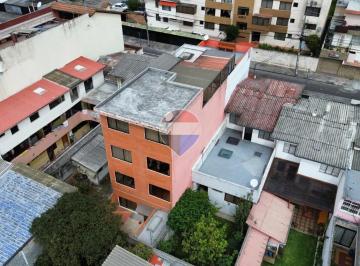 Casa de 8 habitaciones, Quito · Casa Rentera en Venta – Sector Parque Inglés, Quito