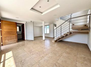 Casa · 115m² · 3 Habitaciones · 2 Estacionamientos · Casa de 115 m² con 3 Dorm. en Alquiler en Sangolquí Sector Fajardo