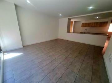 Departamento de 2 habitaciones, Quito · Vendo Moderno Departamento con Balcón - Sector Bellavista Baja