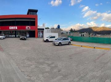 Local comercial , Quito · ¡Impulsa Tu Negocio en Una Plaza Comercial a Estrenar!
