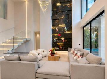 Departamento · 720m² · 3 Habitaciones · 4 Estacionamientos · Casa de Lujo Amoblada con Piscina en Renta, Puembo, Arrayanes