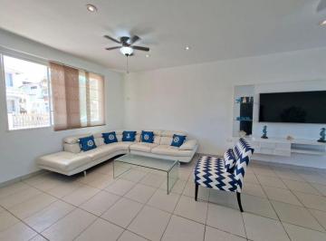Casa de 4 habitaciones, Playas · Casa en Venta en Playas, Urb. Arenas del Pacífico
