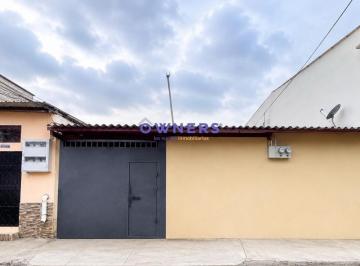 Casa · 171m² · 5 Habitaciones · 1 Estacionamiento · Venta Casa Alborada 1 Piso Enconjunto Cerrado Cerca de Plaza Mayor (Cmc)