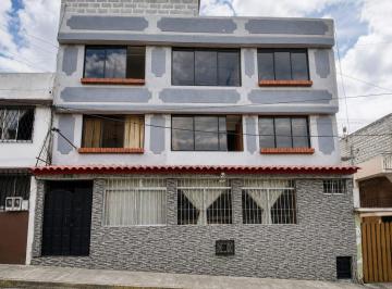 Casa de 14 habitaciones, Quito · En Venta Casa Rentera - Carcelen Bajo