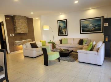 Departamento · 199m² · 1 Habitación · 2 Estacionamientos · Valle de Los Chillos Departamento con Balcón en Venta Dentro de Urbanización Sector Playa Chica
