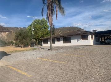 Terreno / Lote · 1022m² · 3 Habitaciones · 40 Estacionamientos · Venta Terreno m Pomasqui