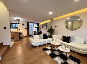 Casa · 98m² · 3 Habitaciones · 1 Estacionamiento · Casa en Venta Conjunto Privado - Pomasqui
