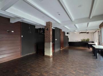 Local comercial , Guayaquil · Alquilo Local Comercial Esquinero en Urdesa Central, Ideal Bares, Restaurantes, Discotecas, Showroom