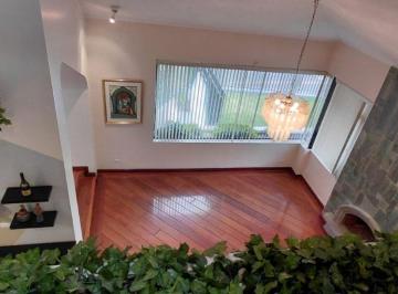 Casa de 4 habitaciones, Quito · Casa Rentera de Lujo Urbanización El Condado 2 en 1