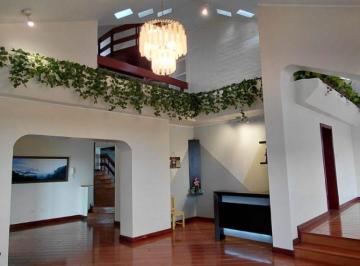Casa de 4 habitaciones, Quito · Casa Rentera de Lujo Urbanización El Condado 2 en 1