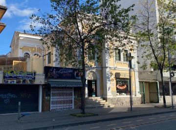 Casa · 592m² · 10 Habitaciones · 10 Estacionamientos · Venta Casa 592 m², Av Amazonas, La Mariscal