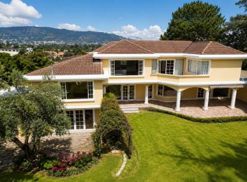 Casa de 4 habitaciones, Quito · Renta Casa Exclusiva Sector Santa Ines Cumbayá