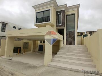 Departamento · 138m² · 3 Habitaciones · 1 Estacionamiento · Alquiler Departam 1er Piso Estreno Urb El Condado
