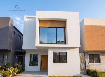 Casa · 129m² · 4 Habitaciones · 2 Estacionamientos · Venta Casa Urb. Compostela, Vía Salitre, Daule, 3 Habitaciones, K. S.