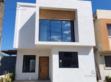 Casa · 130m² · 4 Habitaciones · 2 Estacionamientos · Venta Estreno Casa Urb. Compostela, Vía Salitre, Daule, 4 Dorm. K. S.