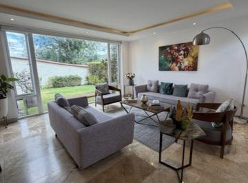 Casa de 3 habitaciones, Quito · Espectacular Casa No Adosada con Acabados de Lujo