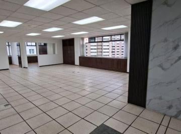 Oficina comercial , Quito · Renta Oficina Corporativa en Penthouse 400 M" Excelente Ubicación Colon