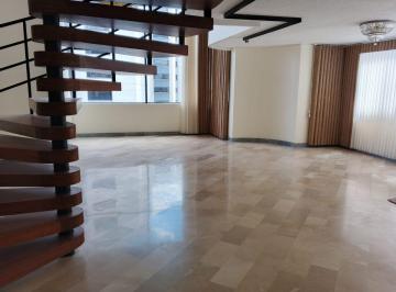 Departamento de 3 habitaciones, Quito · Rento/vendo Penthhouse, Dúplex, 3 Hab, Terraza, con Línea Blanca. González Suárez