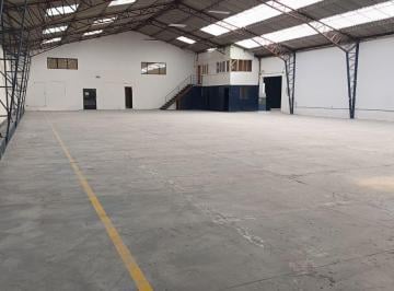 Local comercial , Quito · Alquiler de Bodega con Oficinas Sector Norte de Quito / Parque de Los Recuerdos