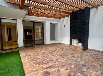 Departamento de 2 habitaciones, Quito · A Pasos de Todo, en Pleno Cumbaya, Centros Comerciales, Chaquinana y Universidad