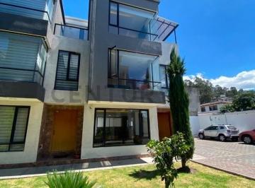 Casa · 150m² · 3 Habitaciones · 2 Estacionamientos · Venta Casa Esquinera en Conjunto Valle de Los Chillos Armenia 1