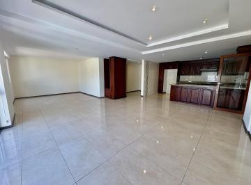 Departamento · 160m² · 3 Habitaciones · 2 Estacionamientos · Venta Departamento Amplio Moderno Co Amplia Terraza con Pergola Sector El Batan