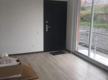 Departamento · 96m² · 3 Habitaciones · 1 Estacionamiento · Vendo Departamento de Tres Dorm. con Balcon en Carcelen
