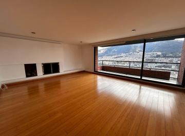 Departamento de 4 habitaciones, Quito · Departamento en Arriendo de 350 m² con Espectacular Vista, Piso Alto y Línea Blanca | $3.000