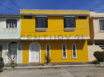 Casa · 165m² · 4 Habitaciones · Casa en Venta Ciudadela Los Esteros Vbah