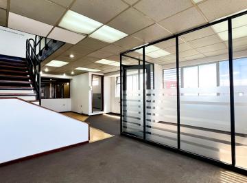 Oficina comercial · 135m² · Oficina Duplex en Arriendo Av Amazonas 135 m²