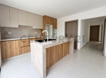 Casa · 82m² · 2 Habitaciones · 1 Estacionamiento · Venta de Departamento de Estreno en La Aurora, Urb. Alcántara