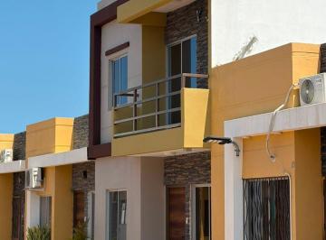 Casa de 4 habitaciones, Salinas · Vendo Casa de 2 Plantas 4 Dorm. en Via a Punta Carnero Salinas