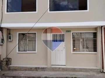 Casa de 5 habitaciones, Quito · Casa en Venta – Carapungo | Galo Plaza Lasso