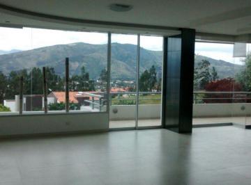 Departamento de 3 habitaciones, Quito · Departamento de 208 m² con 3 Dorm. 12 m Balcón. Vista Espectacular. Cumbayá