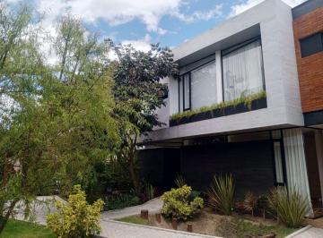 Casa de 3 habitaciones, Quito · Casa de 232 m² con 3 Dorm. en Venta en Tumbaco