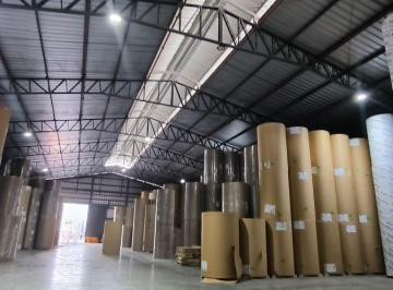 Bodega-Galpón , Guayaquil · En Arriendo Bodega 1800 m² / Via Daule Km 11 Guayaquil