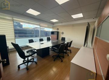 Sala de reuniones · Oficina de Renta en El Renazzo Plaza, Frente Al Parque de La Carolina