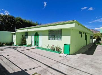 Casa de 3 habitaciones, Quito · Casa con Terreno Independiente La Morita 650 m²
