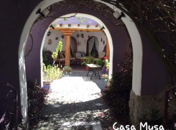 Departamento · 120m² · 1 Estacionamiento · Exclusiva Casa Amoblada en Renta | Casa Musa – Tumbaco