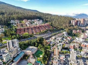 Departamento · 380m² · 2 Habitaciones · 2 Estacionamientos · Exclusivo Departamento Amoblado de Lujo en Renta | Colinas del Pichincha