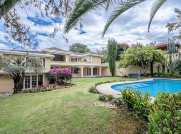 Casa de 4 habitaciones, Quito · Casa en Venta, Cumbaya, Urbanización de Lujo, 4 Dorm. y Piscina