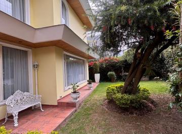 Casa de 4 habitaciones, Quito · Vendo Linda Casa Balcón del Norte, Urbanización Cerrada Full Seguridad 4 Dorm. 507 m Const