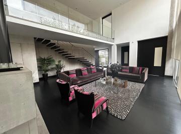 Casa · 1100m² · 4 Habitaciones · 7 Estacionamientos · Casa de Lujo en Venta Cumbayá Cerca Al Rancho San Francisco
